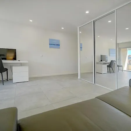 Cosy Balcon, Proche Plages- Centre A0b166 Apartamento *